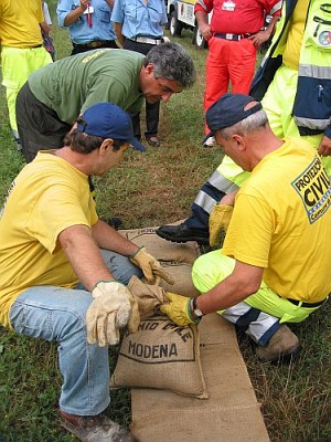 28/06/2003<br>Esercitazione Flumen 2003