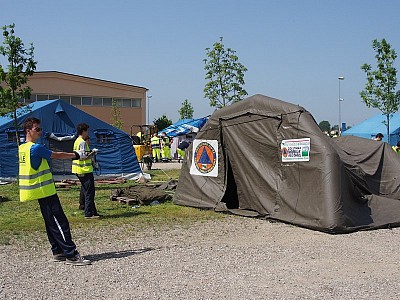 Foto 33 di 43
