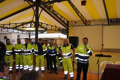 Foto 35 di 46