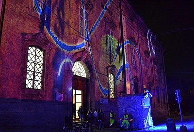 Foto 27 di 36