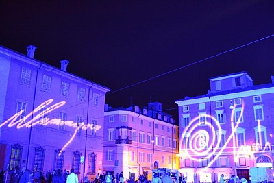 Foto 29 di 36