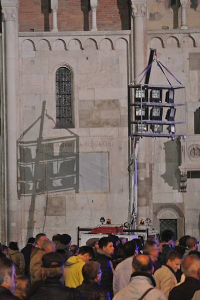Foto 12 di 23