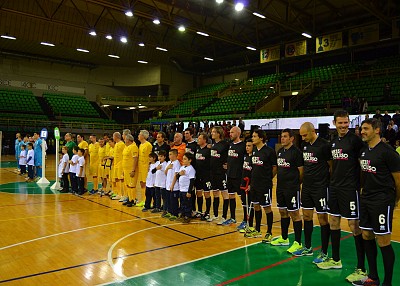 Foto 12 di 41