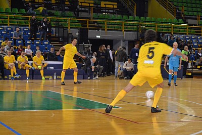 Foto 30 di 41