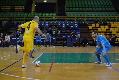 Foto 35 di 41