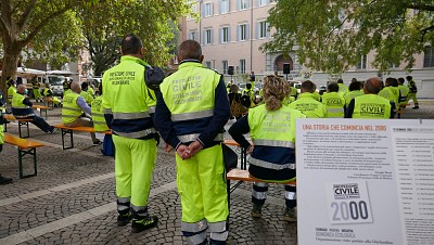 Foto 1 di 44